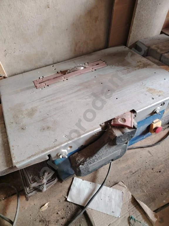 Деревообрабатывающий станок