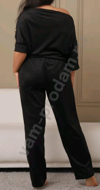 Костюм велюровый женский