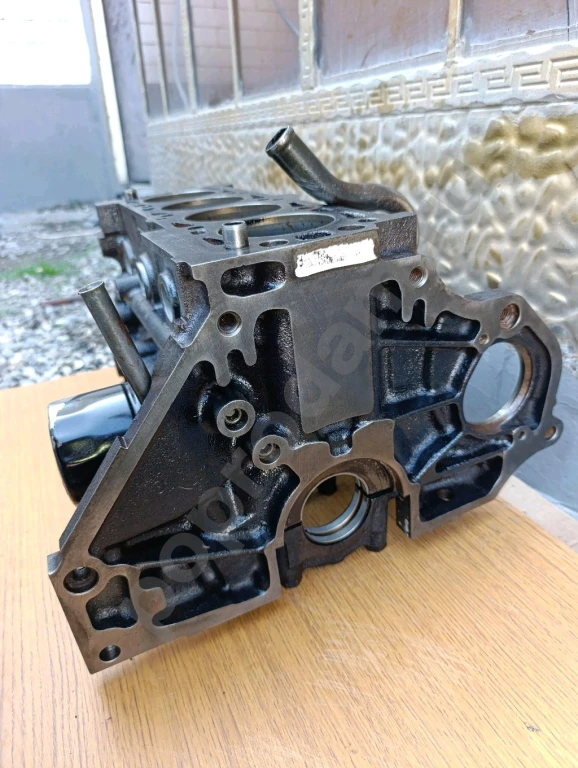 Блок цилиндров двигателя Nexsia Lanos