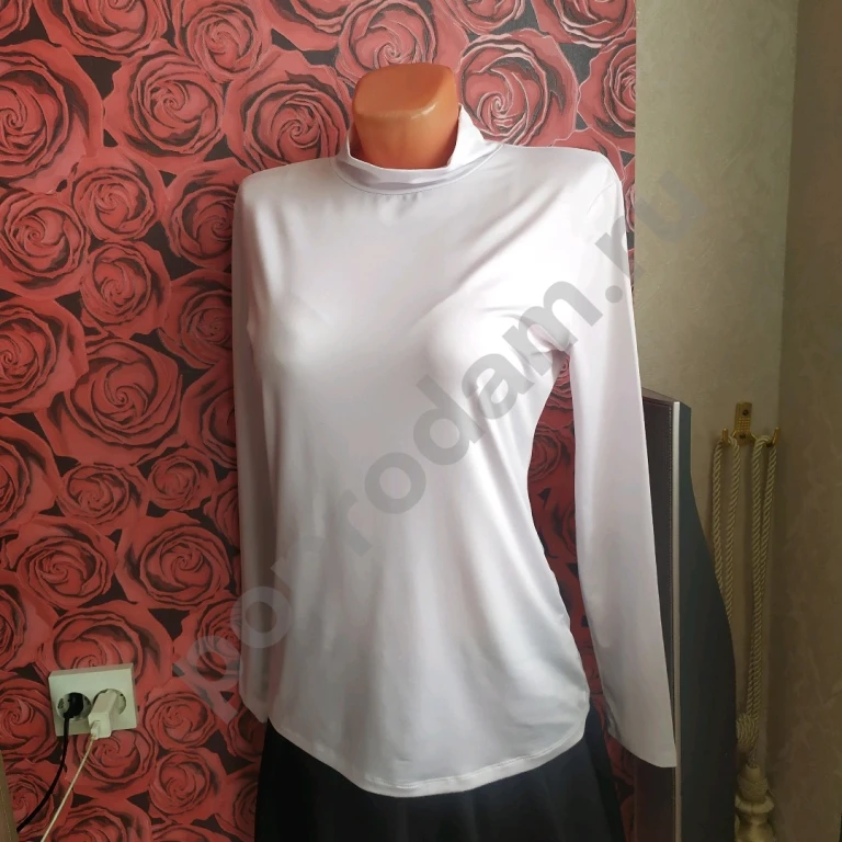 Водолазка белая размер 46 длинный рукав