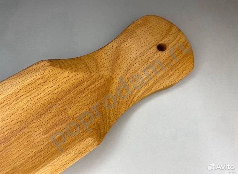 Деревянная доска для сервировки и нарезки