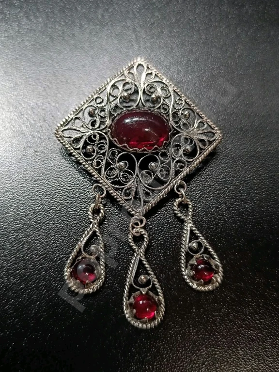 Крупная Брошь с Подвесками. Винтаж.