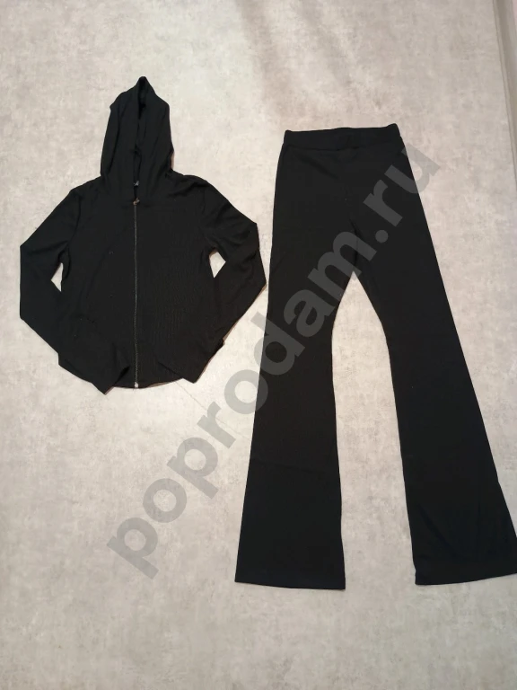 Костюм женский