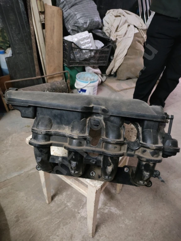 Впускной коллектор