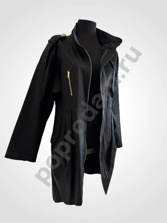 Стильная женская черная куртка с золотой молнией
