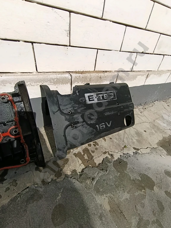 Клапанная крышка Daewoo Nexsia