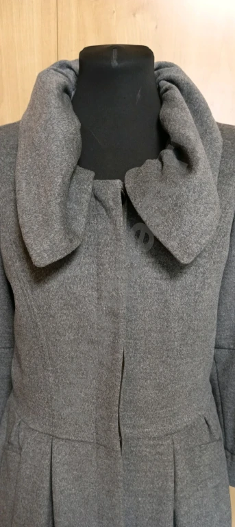 Пальто натуральная шерсть с подкладкой из шелка