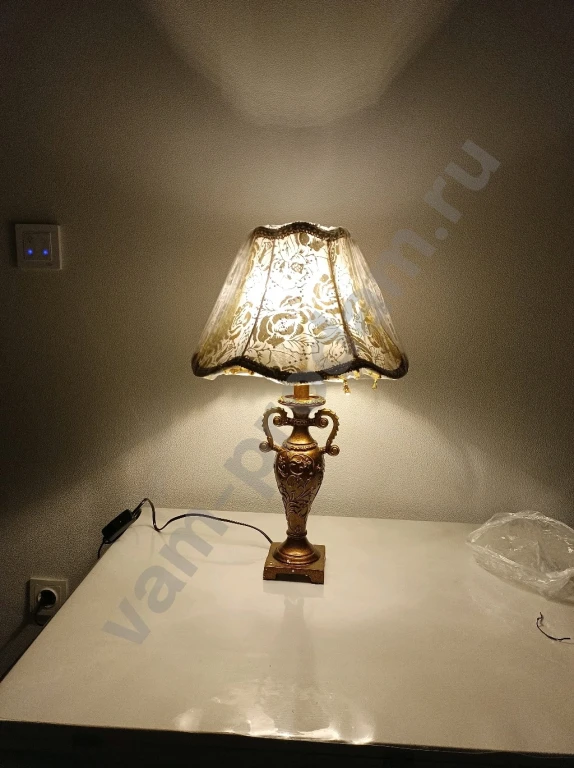 Лампа настольная