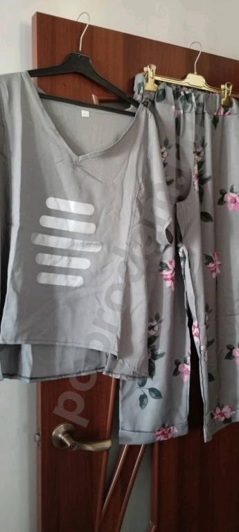 Женский костюм