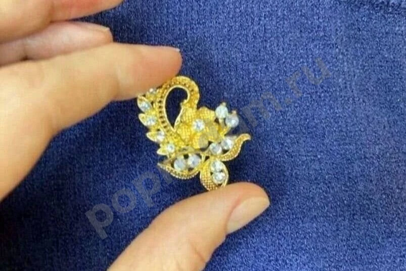 Маленькая золотая брошка цветы брошь цветок