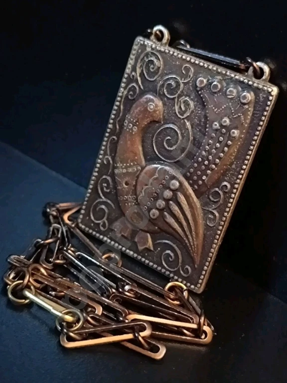 Подвеска на цепочке. Прибалтика. Винтаж.