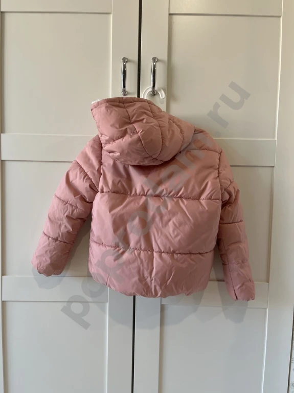 Зимняя куртка для девочки размер 128 Benetton