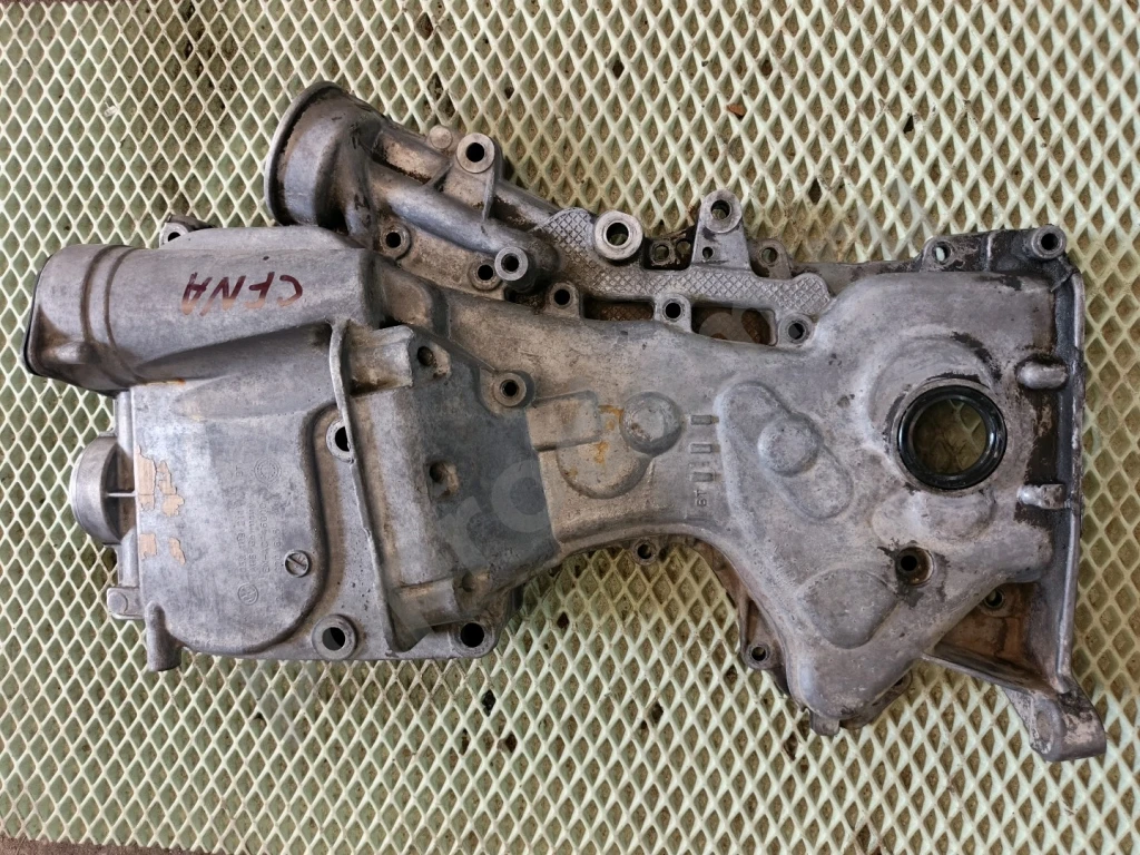 Передняя крышка двигателя Фольксваген 1.6 cfna