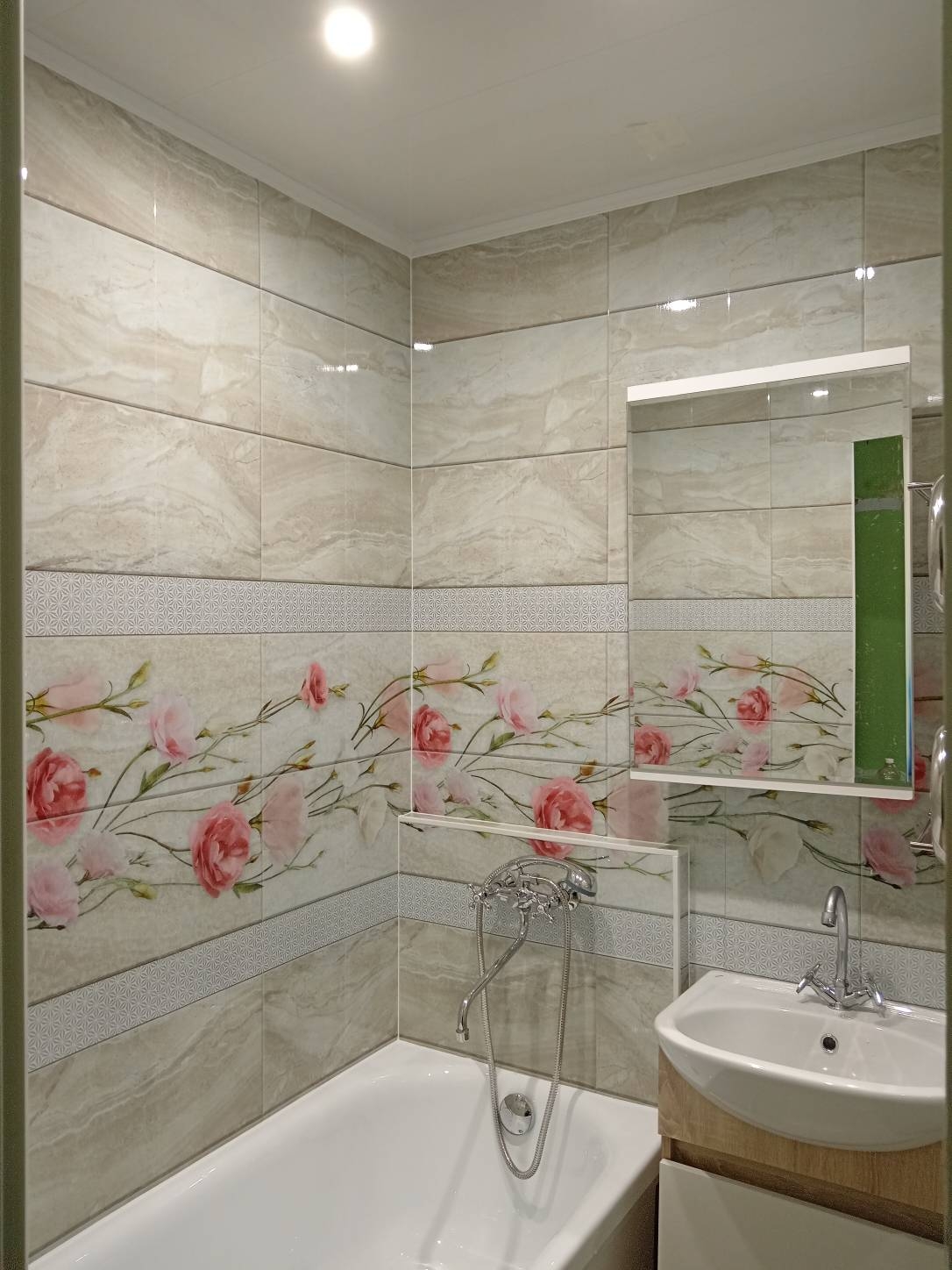 Ремонт ванных комнат, санузлов: Ванная панелями (вместе с материалом)