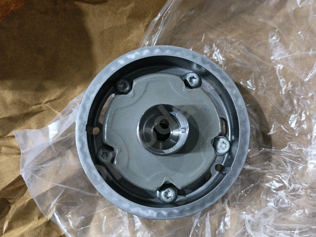 Фазорегулятор выпускного распредвала gm 55567048