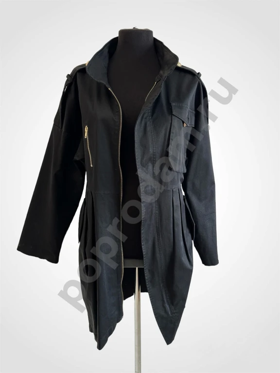 Стильная женская черная куртка с золотой молнией