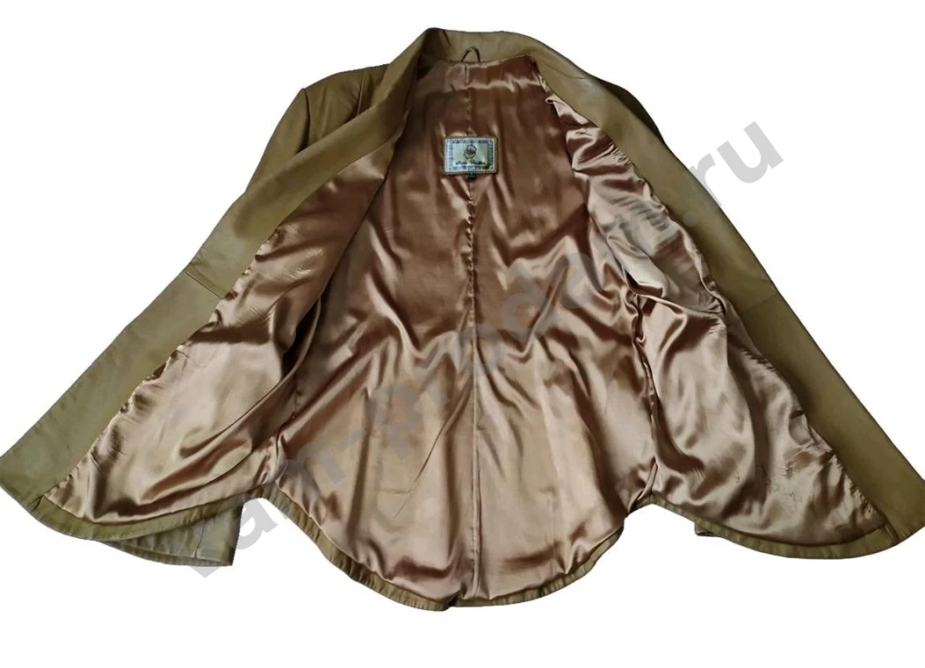 Кожаная куртка бежевая М 44 46 48 демисезонная.