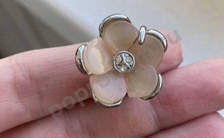 Розовое кольцо в виде цветка 17-17.5 перстень