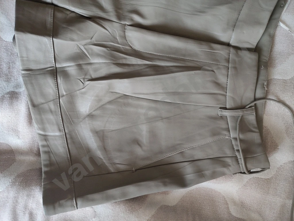 Шорты из искусственной кожи с ремнем Lime