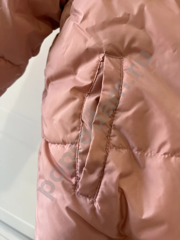 Зимняя куртка для девочки размер 128 Benetton