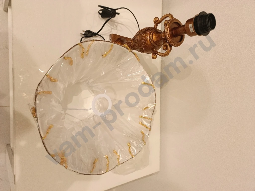 Лампа настольная