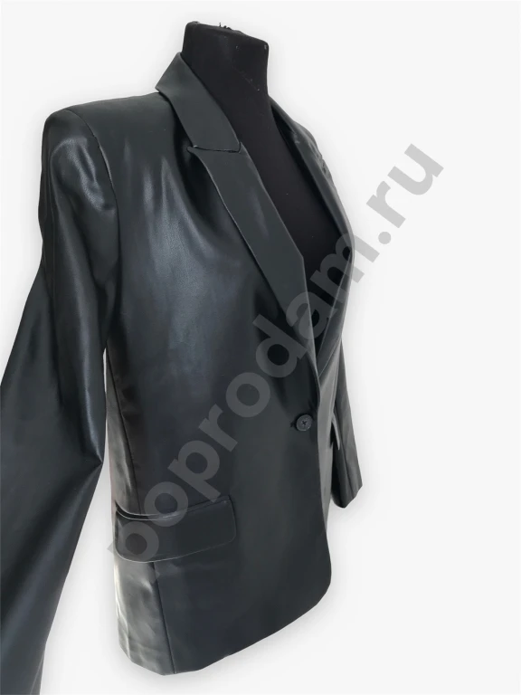 Женский черный пиджак из эко кожи