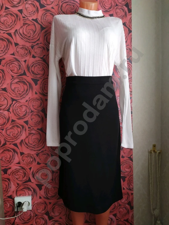 Юбка карандаш чёрная женская с разрезом на молнии новая