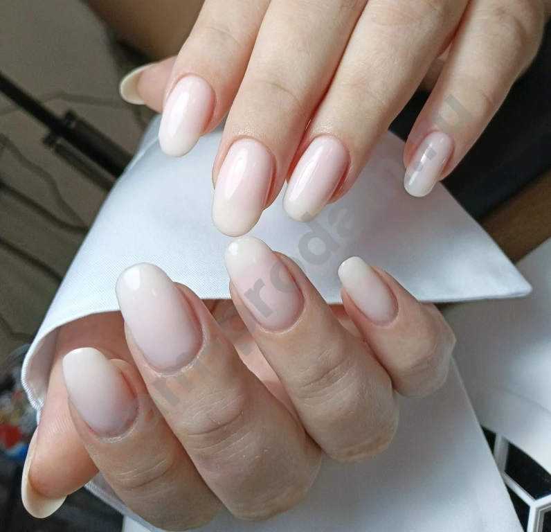 Наращивание ногтей