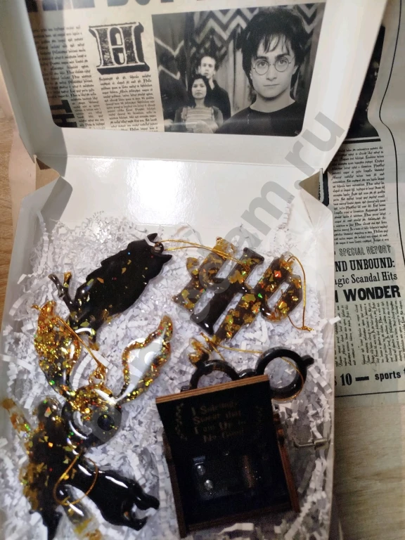 Новогодний подарочный бокс елочные игрушки Гарри Поттер и музыкальная шкатулка шарманка