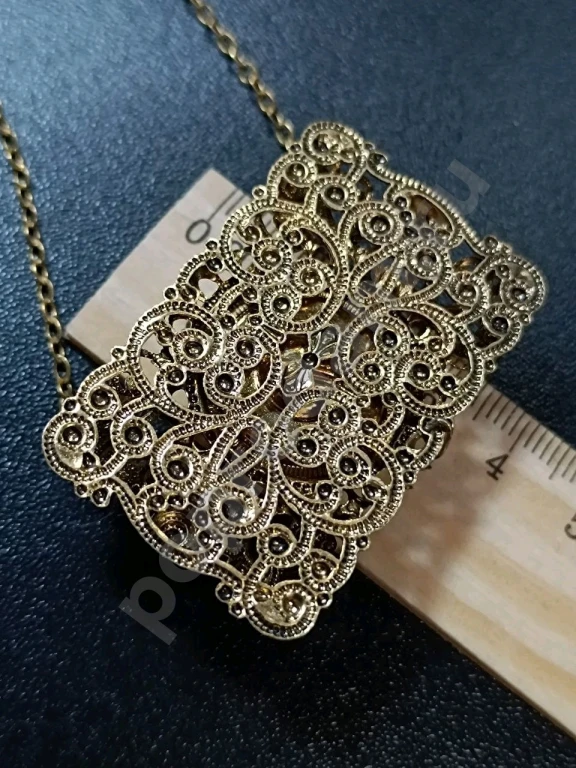 Колье. Чехия. Jablonex. Винтаж. Резное Стекло.