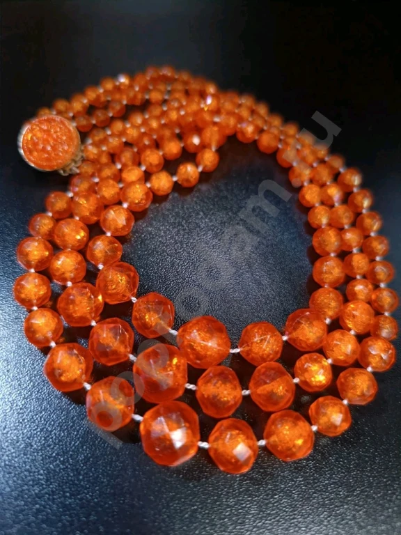 Бусы. Винтаж. Ранний пластик.