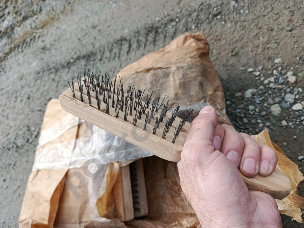 Продам щетки металлические 4х рядные. Доставка