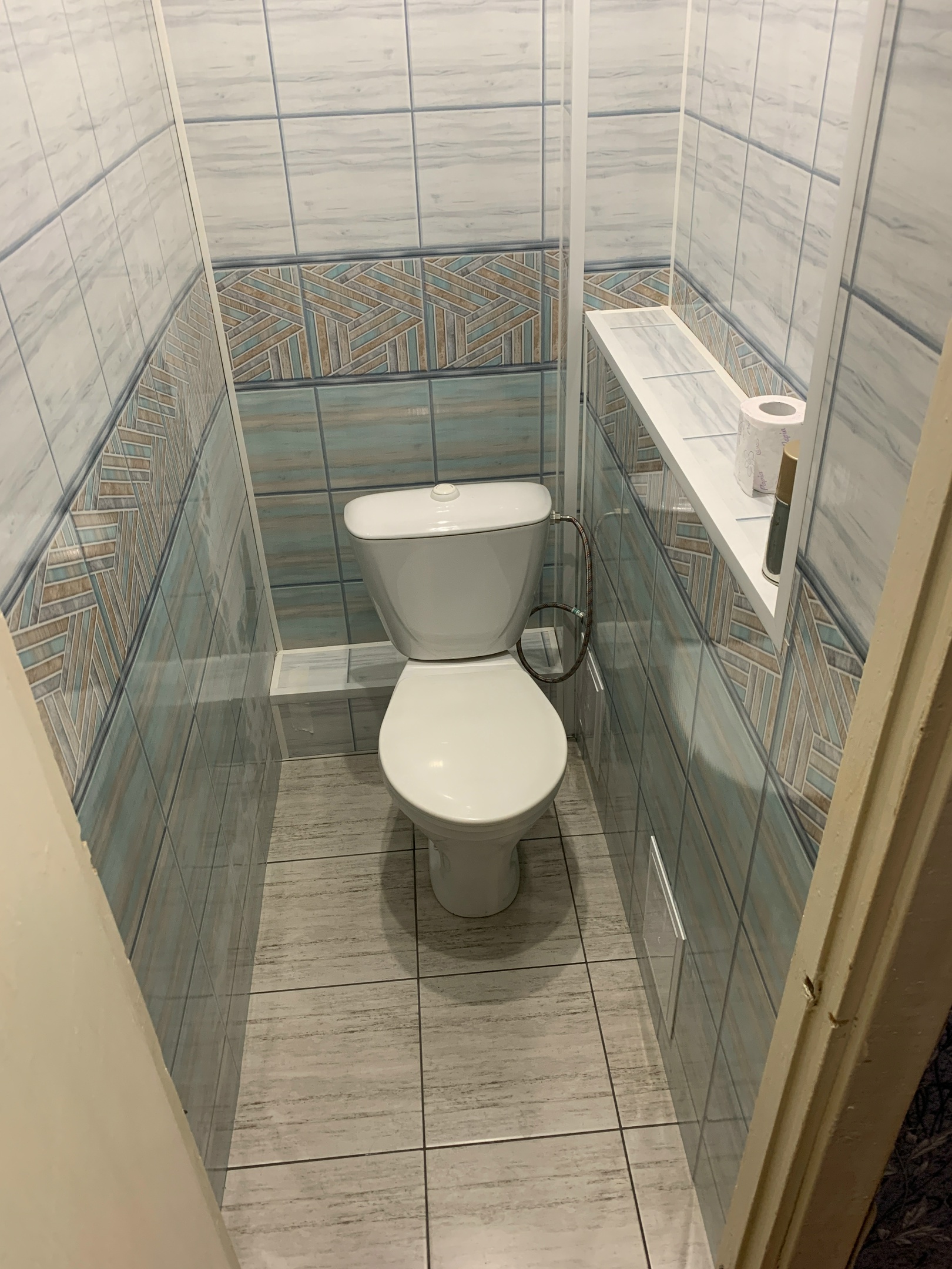 Ремонт ванных комнат, санузлов: Туалет панелями (вместе с материалом)