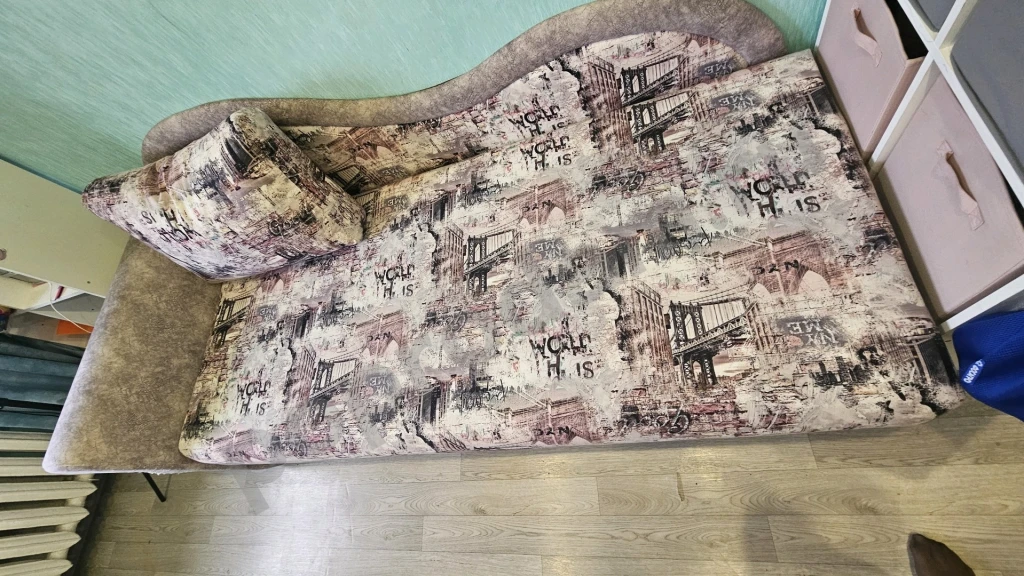 Тахта-кровать