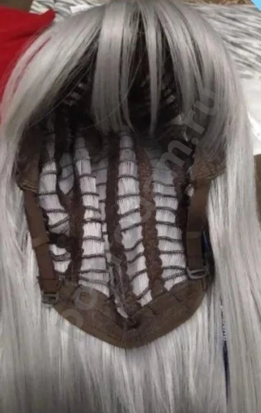 Серебряный парик длинный новый