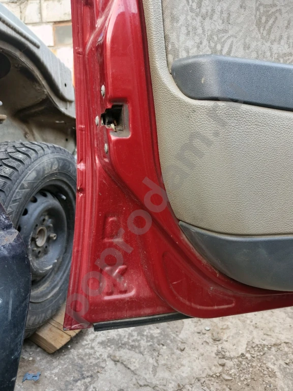 Передняя левая дверь лада калина гранта