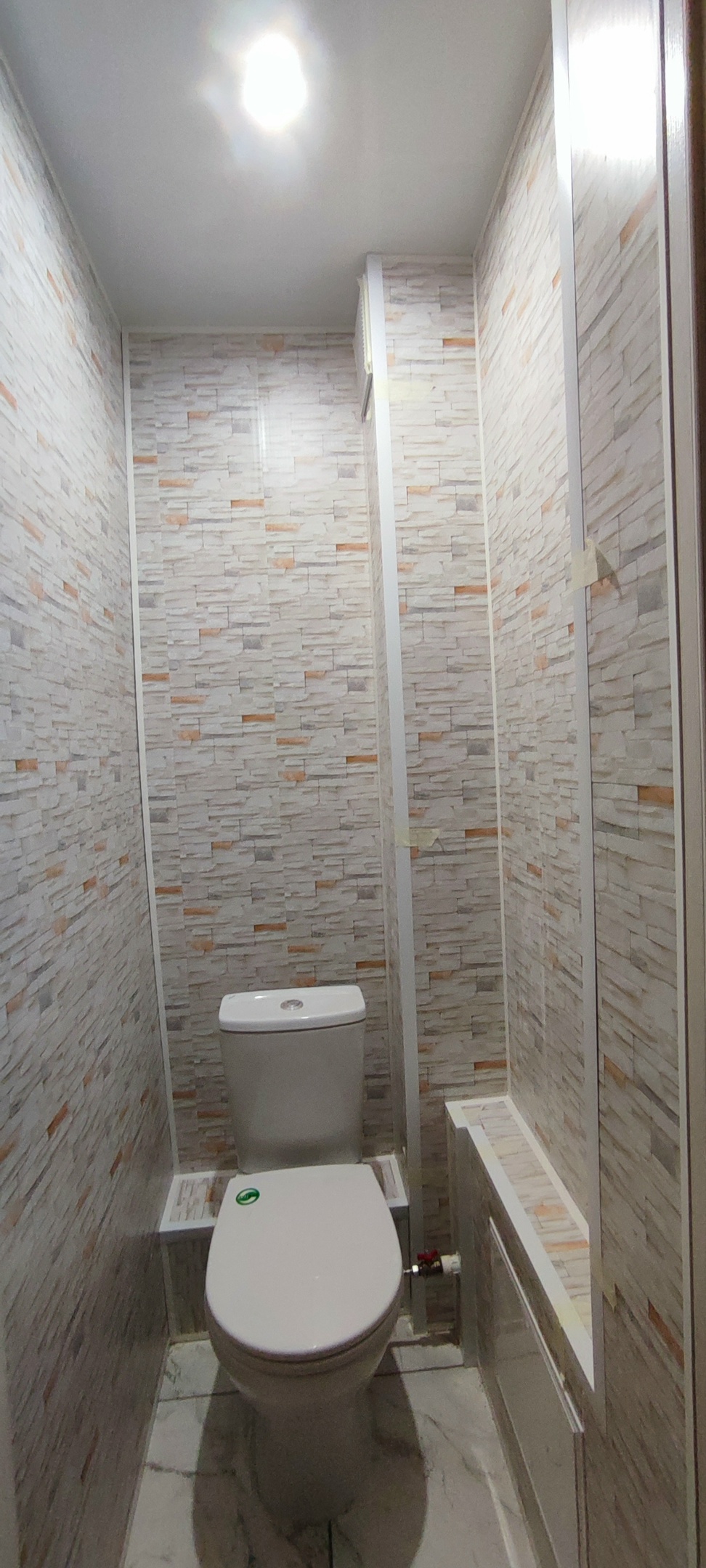 Ремонт ванных комнат, санузлов: Туалет панелями (вместе с материалом)