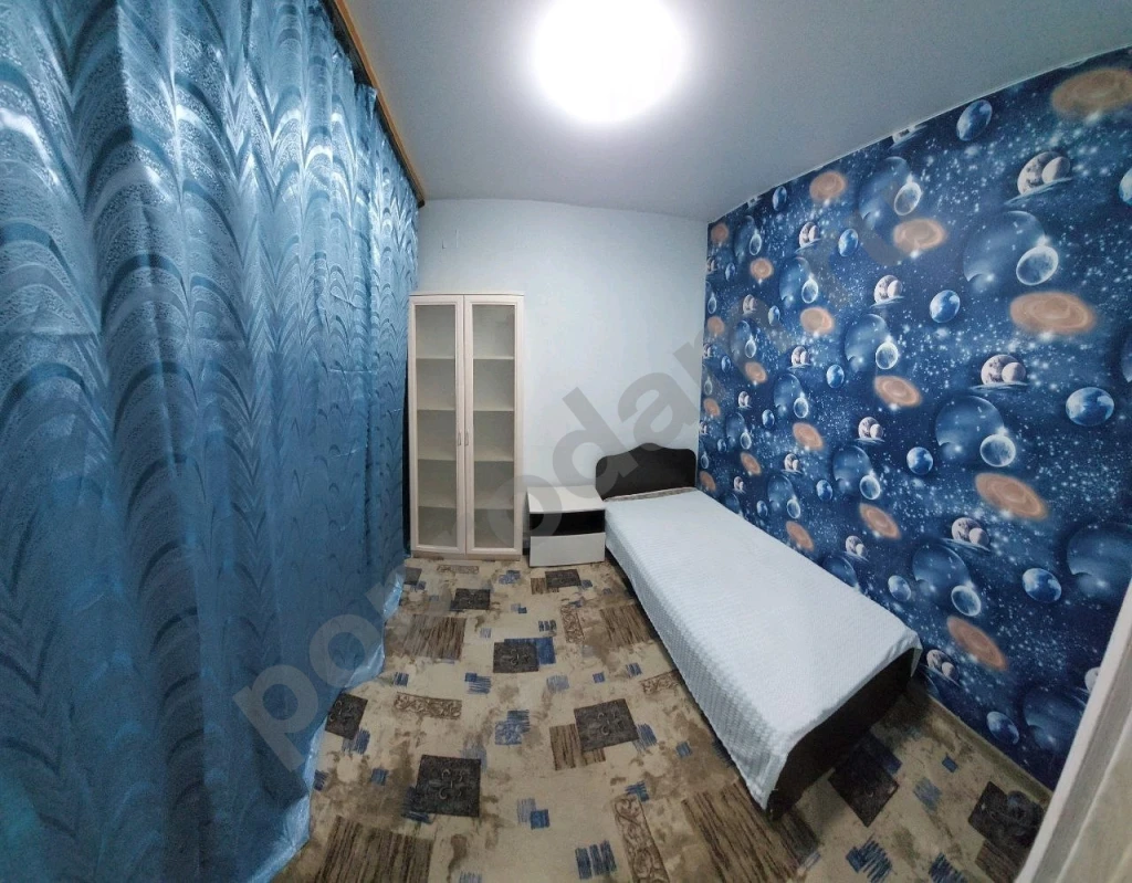 4-к. квартира, 60 м², 5/5 эт.