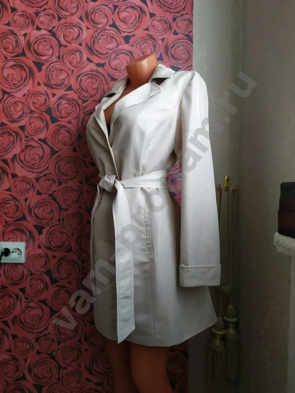 Плащ Остин 46 межсезонье женский под плащевку с поясом