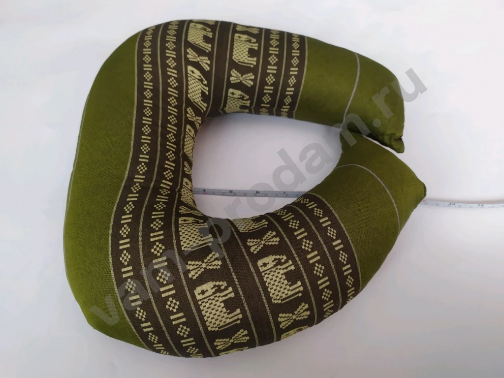 Подушка для шеи в самолетБ/у, состояние отличное.