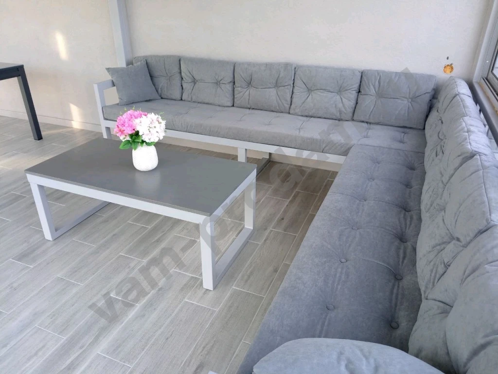 Подушки для диванов , уличной и садовой мебели