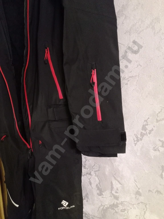 Комбинезон горнолыжный