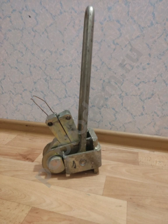 Зажим монтажный клиновой