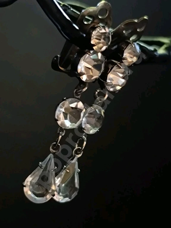 Клипсы. Винтаж. Стекло. Безель.