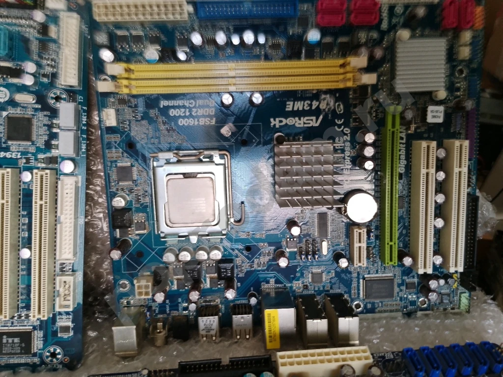 Материнские платы Socket775 DDR2, DDR3