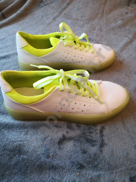 Кроссовки (кеды) Carnaby 40 р.