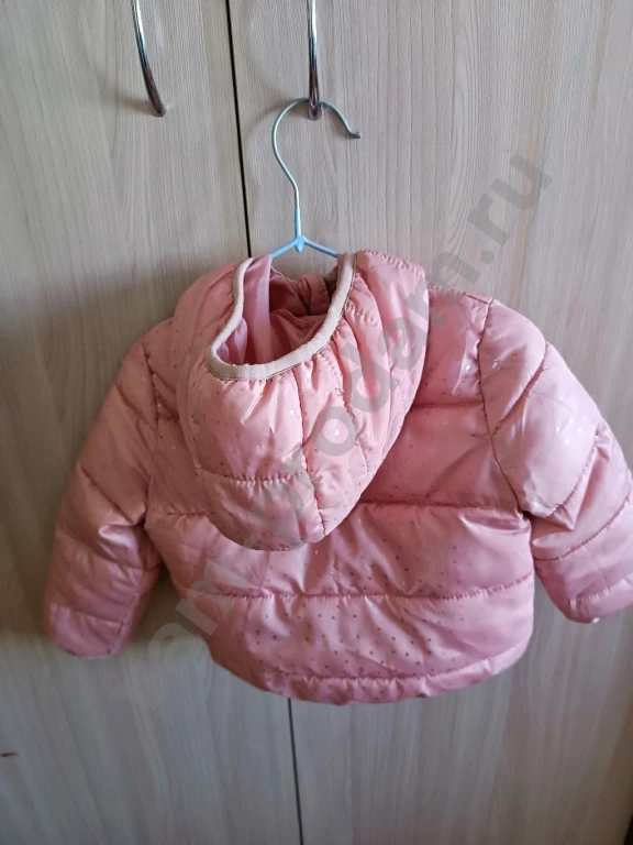 Красивая розовая куртка для девочки