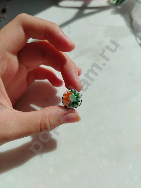Фигурка из бисера гругляш суши