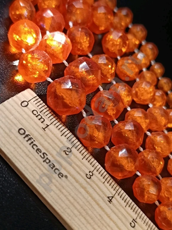 Бусы. Винтаж. Ранний пластик.