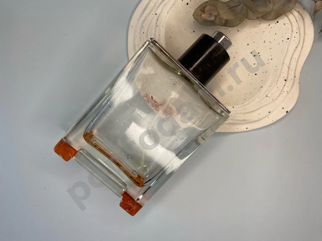 Пустые флаконы от парфюма Hermes Dior